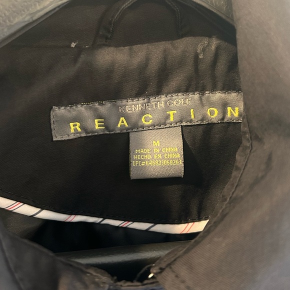 NWOT Kenneth Cole Reaction black trench double-breasted coat in a size M - Picture 3 of 11